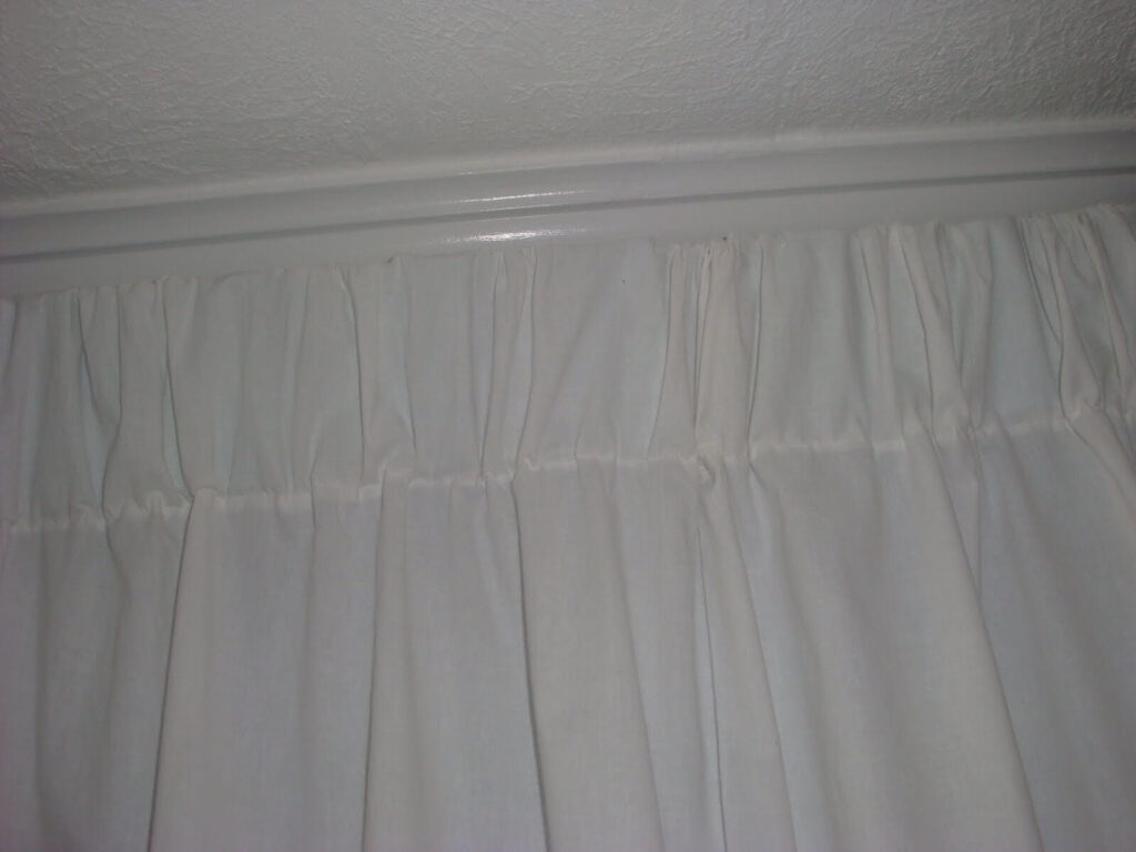 Magnetic Curtain Rod for Door